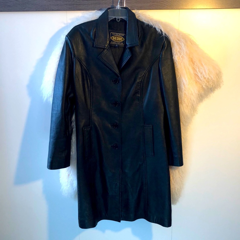 Long top Grain Leather Coat EUC Black sz XL by MDK Fits like a large!